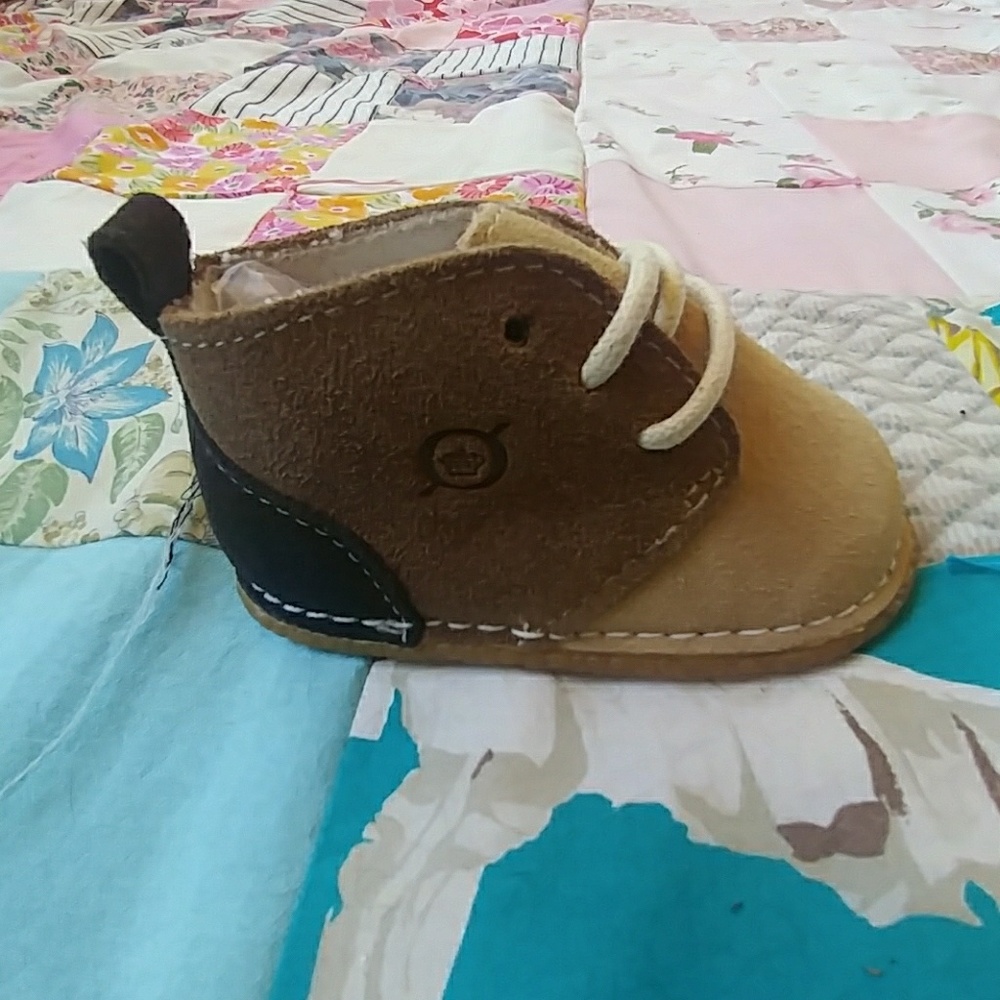 Nuborn by Born suede shoes